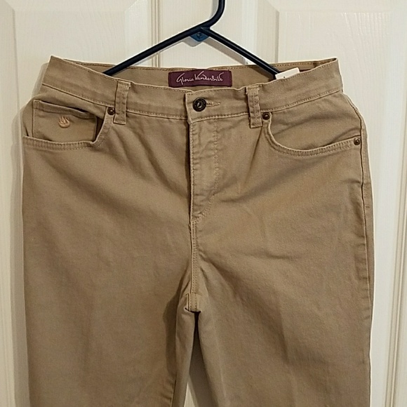 Jeans - Picture 1 of 3